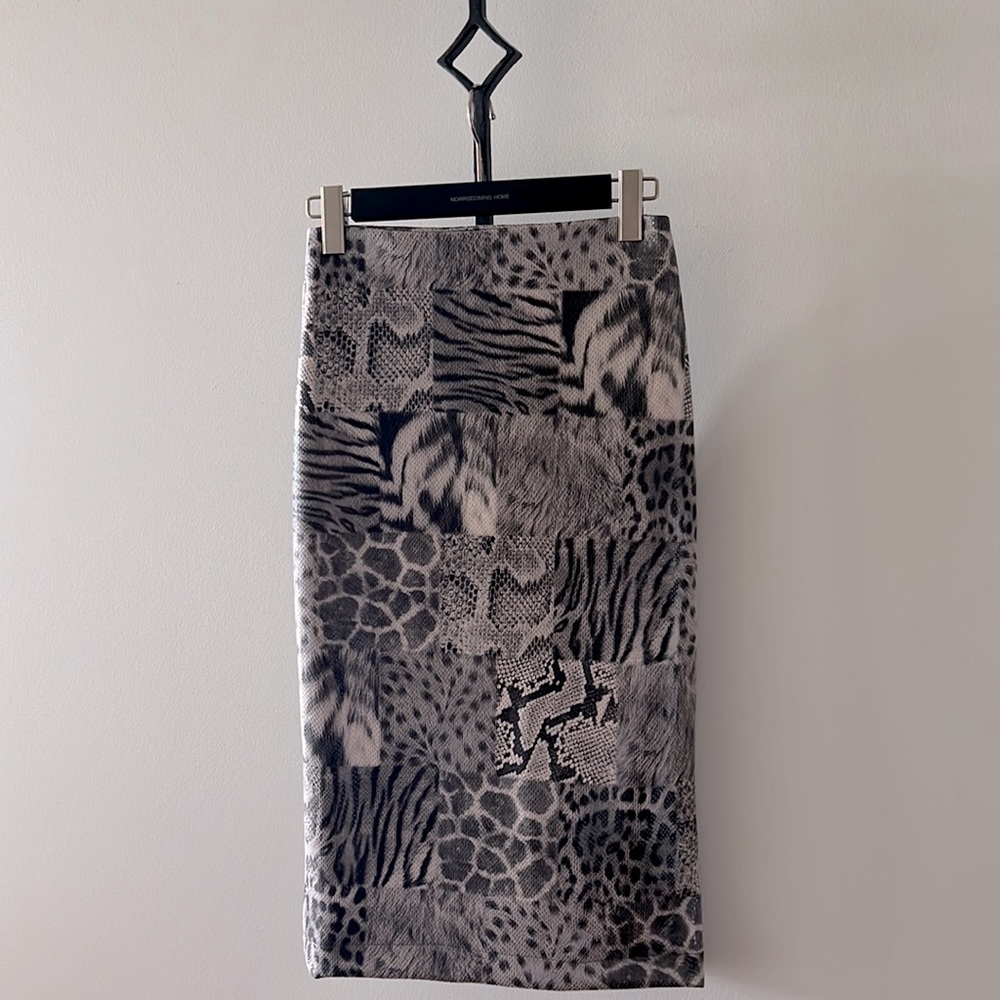 White|closet faux leather snake print pencil skirt AU 6/US2 or XS/S Grey